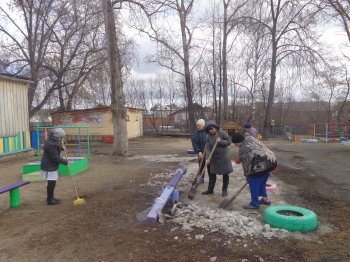 Месячник по благоустройству в детском саду